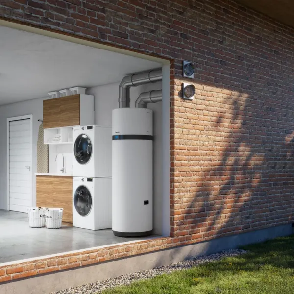 Ballon Thermodynamique Daikin Altherma M HW design économique entretien dépannage installation à Digne Les Bains 04