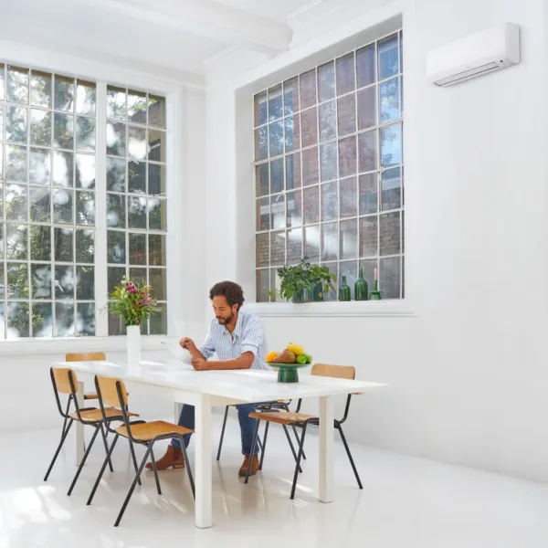 Climatisation réversible Comfora Daikin pas cher dans le 04